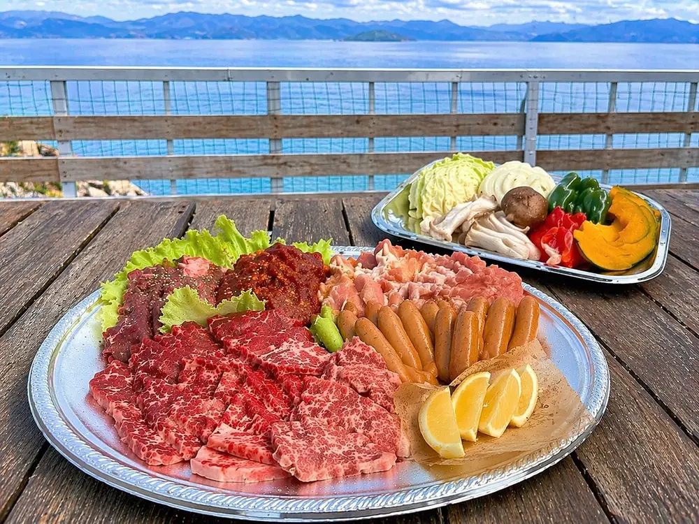 サイト代＋1人3,500円で、食材付き手ぶらプラン